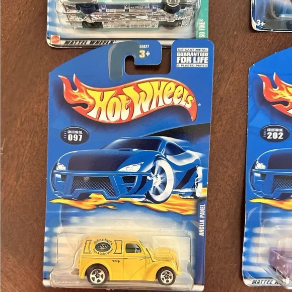 6 Vintage Hot Wheels Vehicles - So Fine Anglia Panel Challenger La Troca - Picture 2 of 9